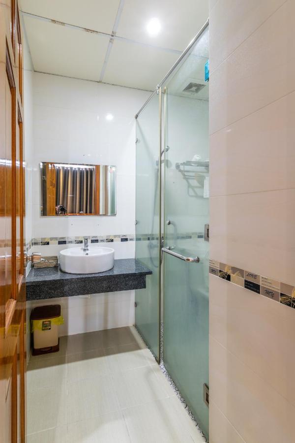 Golden Hotel Вунгтау Экстерьер фото